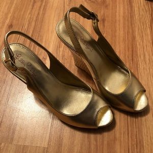 Lilly Pulitzer gold wedges